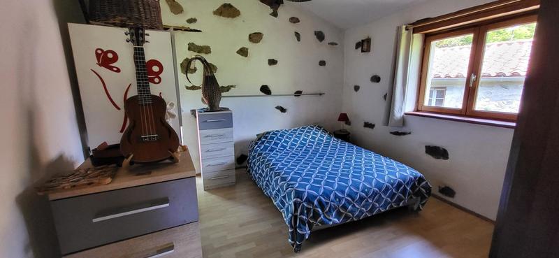 Maison - 300 m² - 12 pièces