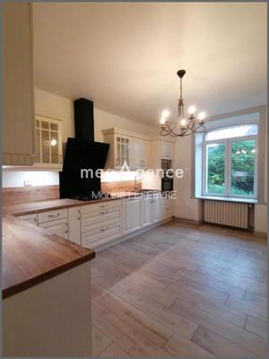 Maison - 170 m² - 6 pièces