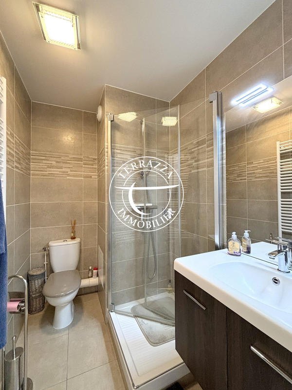 Appartement - 101 m² - 5 pièces