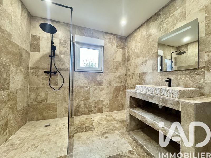 Maison - 110 m² - 4 pièces