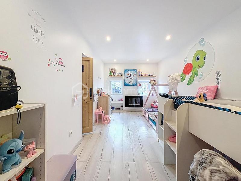 Appartement - 82 m² - 4 pièces