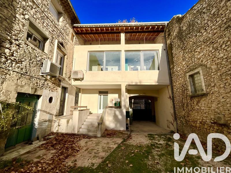 Appartement - 99 m² - 4 pièces