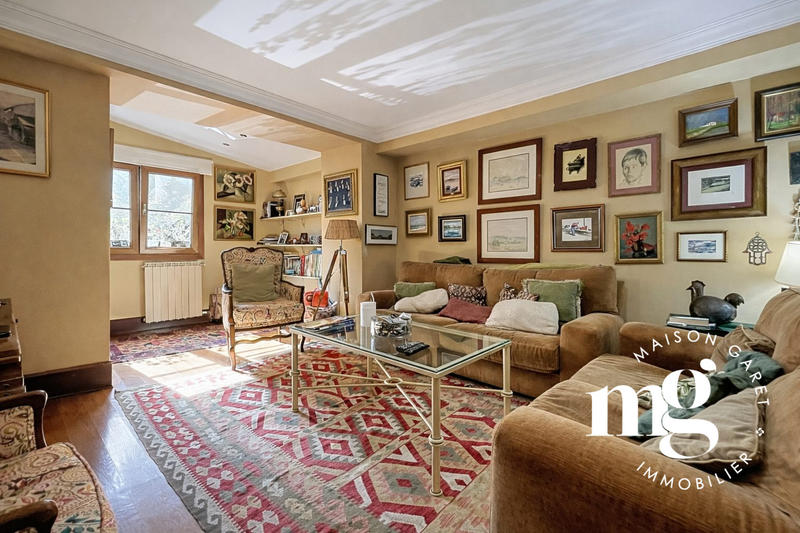 Maison ancienne - 270 m² - 9 pièces