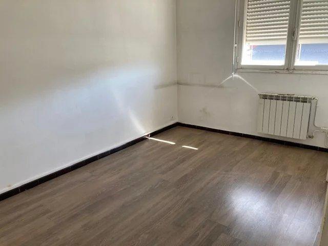 Appartement - 80 m² - 3 pièces