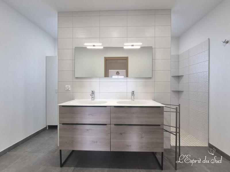 Maison contemporaine - 159 m² - 6 pièces