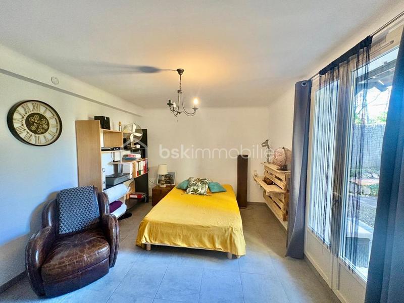 Maison traditionnelle - 105 m² - 6 pièces