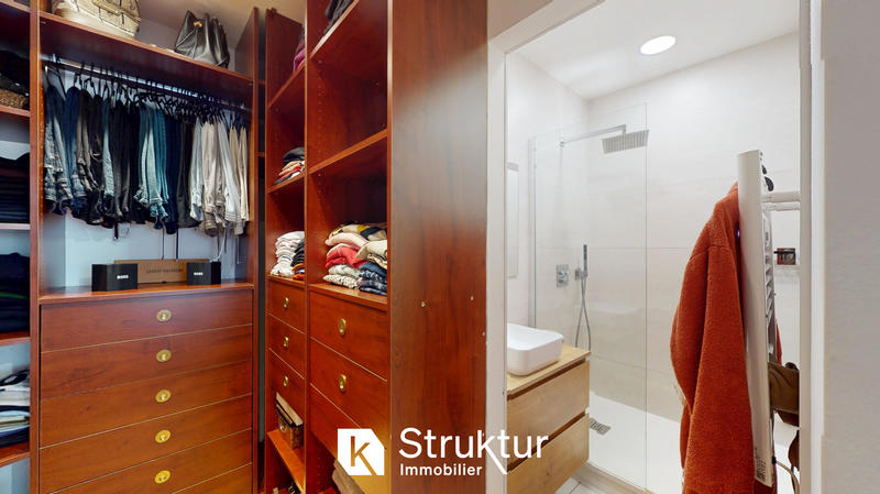 Appartement - 153 m² - 5 pièces