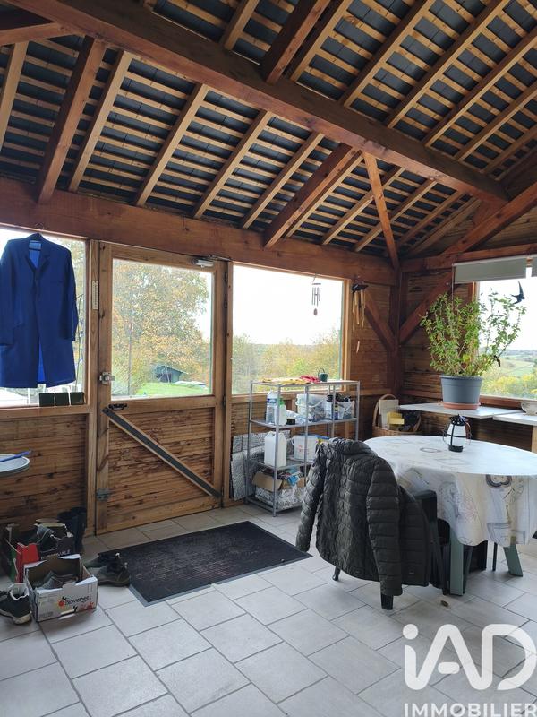 Maison - 260 m² - 9 pièces