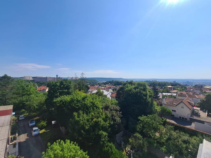 Appartement - 86 m² - 4 pièces