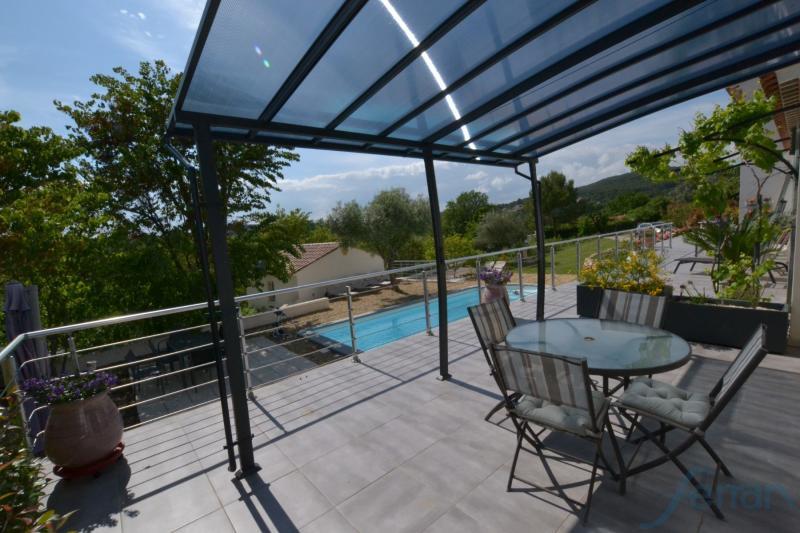 Villa - 240 m² - 9 pièces