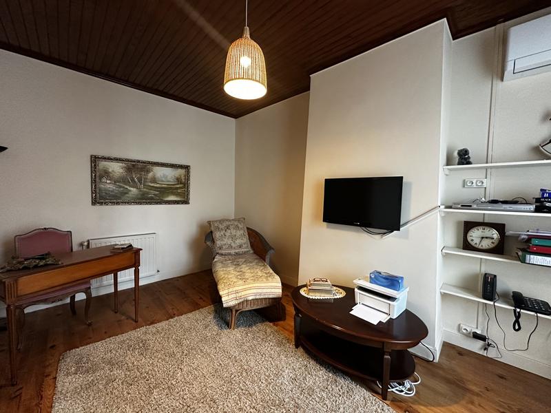 Maison traditionnelle - 158 m² - 7 pièces