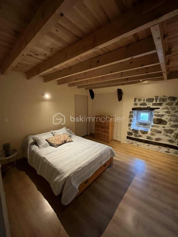 Maison en pierre - 131 m² - 4 pièces