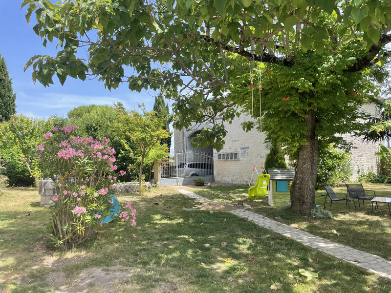 Maison - 143 m² - 4 pièces