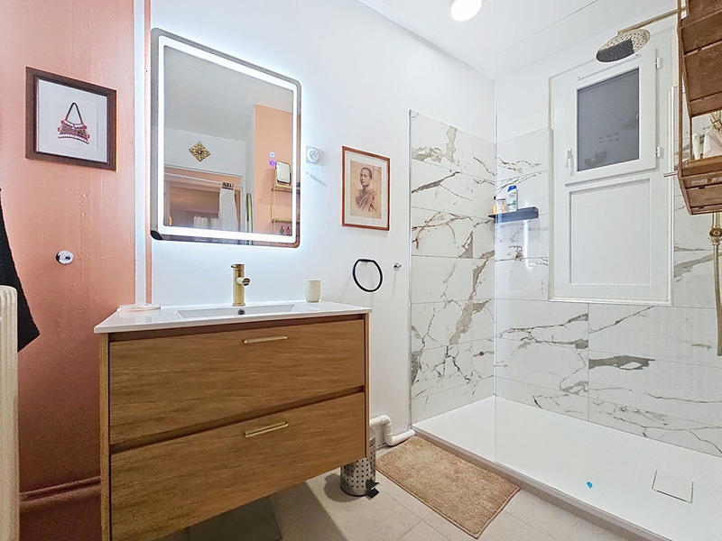 Appartement - 84 m² - 4 pièces