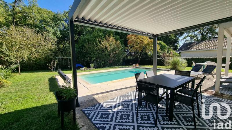 Maison - 102 m² - 5 pièces