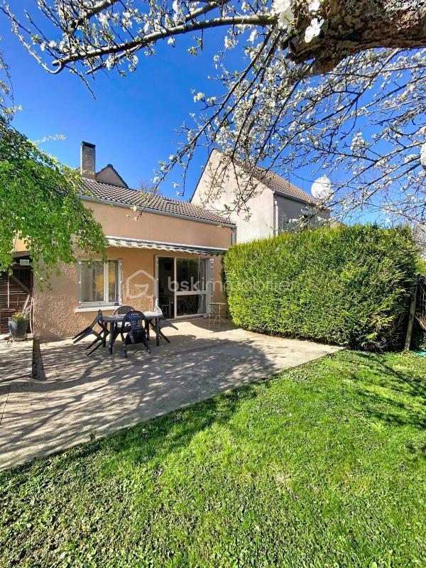 Pavillon - 93 m² - 5 pièces