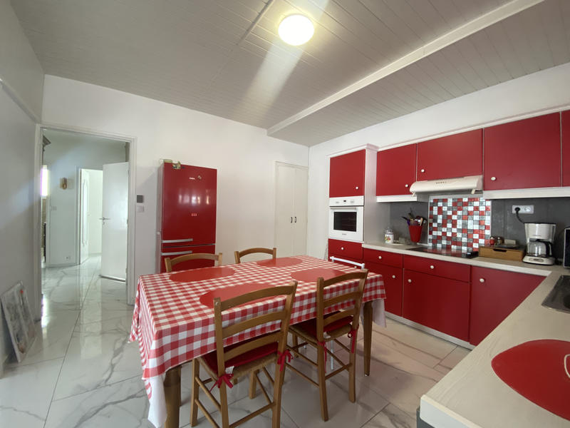 Maison - 179 m² - 7 pièces