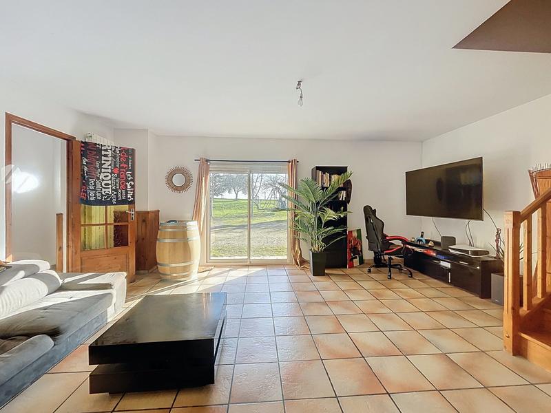 Maison - 95 m² - 4 pièces