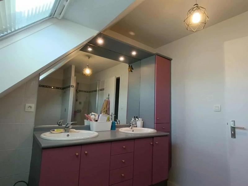 Maison - 136 m² - 7 pièces