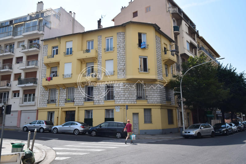 Duplex - 84 m² - 4 pièces