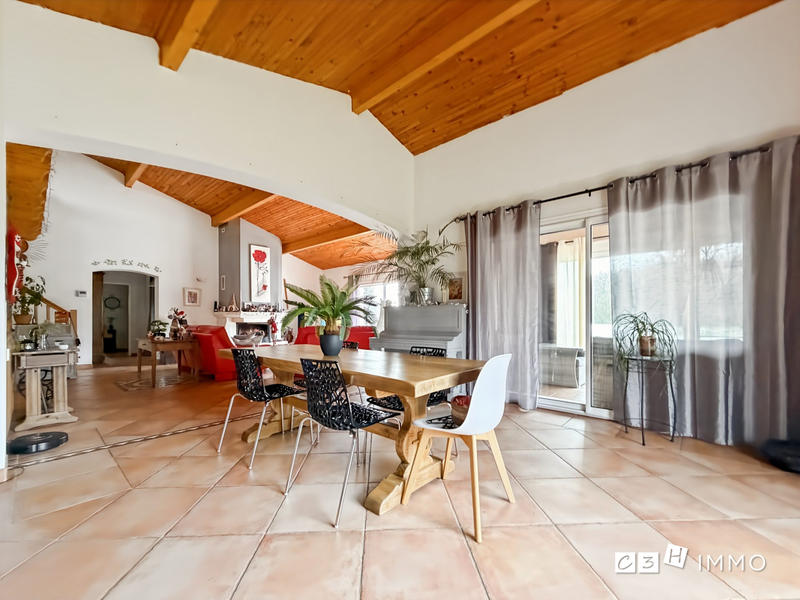Maison - 155 m² - 5 pièces