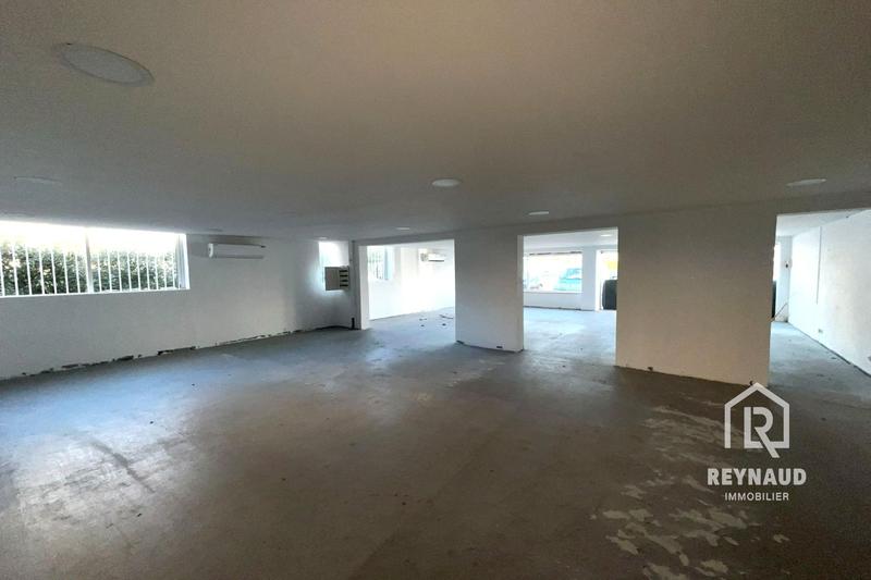 Local commercial - 340 m²