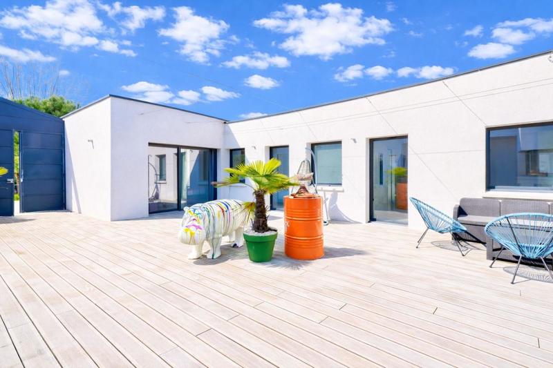 Propriété - 169 m² - 7 pièces