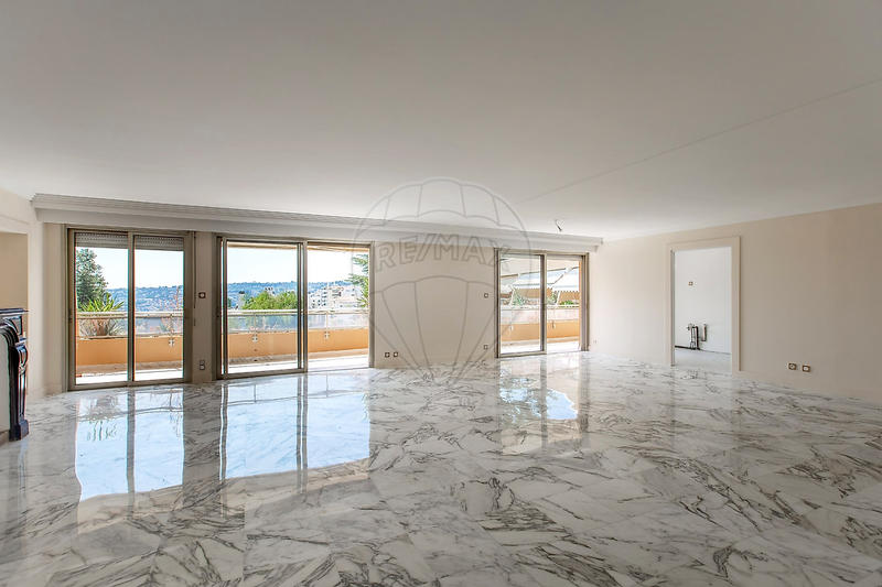 Appartement - 153 m² - 4 pièces