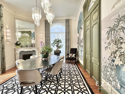 Appartement - 352 m² - 7 pièces