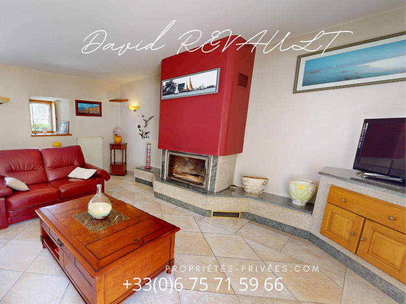 Maison - 210 m² - 8 pièces