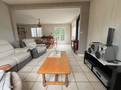 Maison - 102 m² - 5 pièces