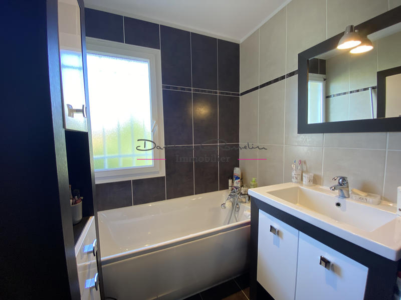 Maison - 120 m² - 4 pièces