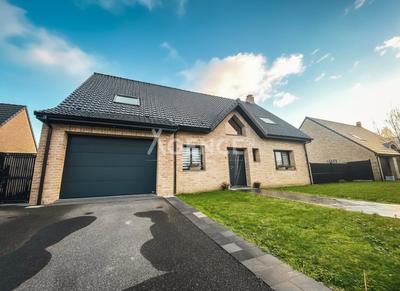 Maison - 170 m² - 5 pièces