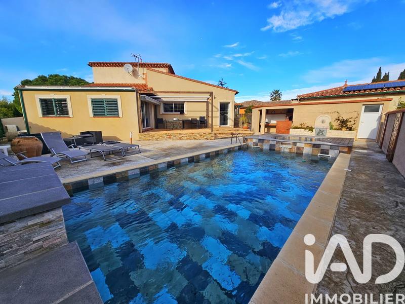 Maison - 255 m² - 9 pièces