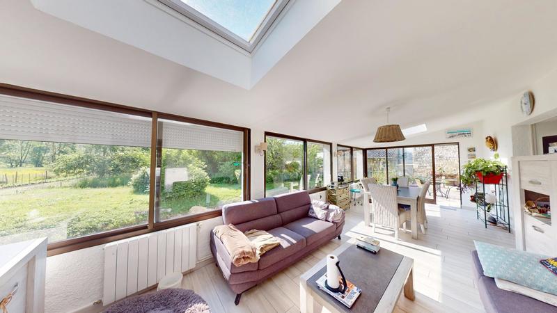 Maison - 265 m² - 7 pièces