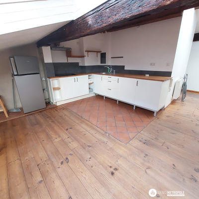 Appartement - 84 m² - 3 pièces