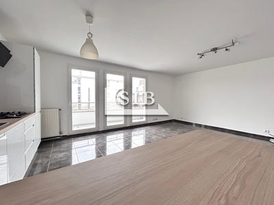 Appartement - 67 m² - 3 pièces