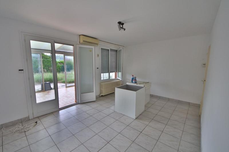 Maison - 90 m² - 6 pièces