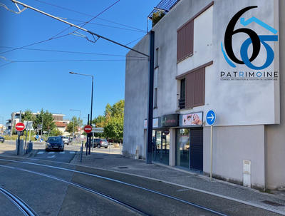 Local commercial - 101 m²