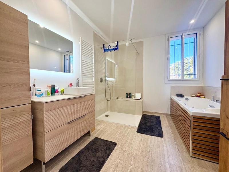 Maison - 81 m² - 4 pièces