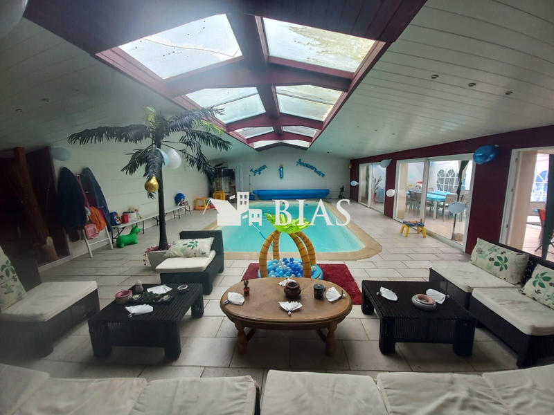 Maison - 149 m² - 5 pièces