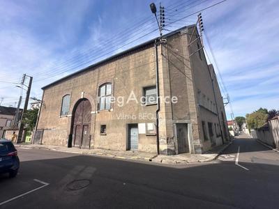 Local commercial - 796 m² - 10 pièces