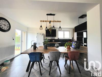 Maison - 104 m² - 4 pièces