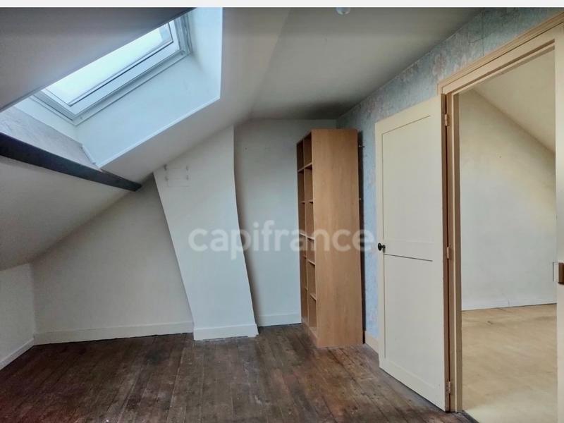 Maison - 93 m² - 5 pièces