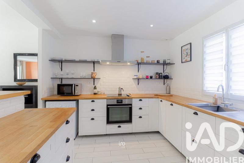 Maison - 90 m² - 5 pièces