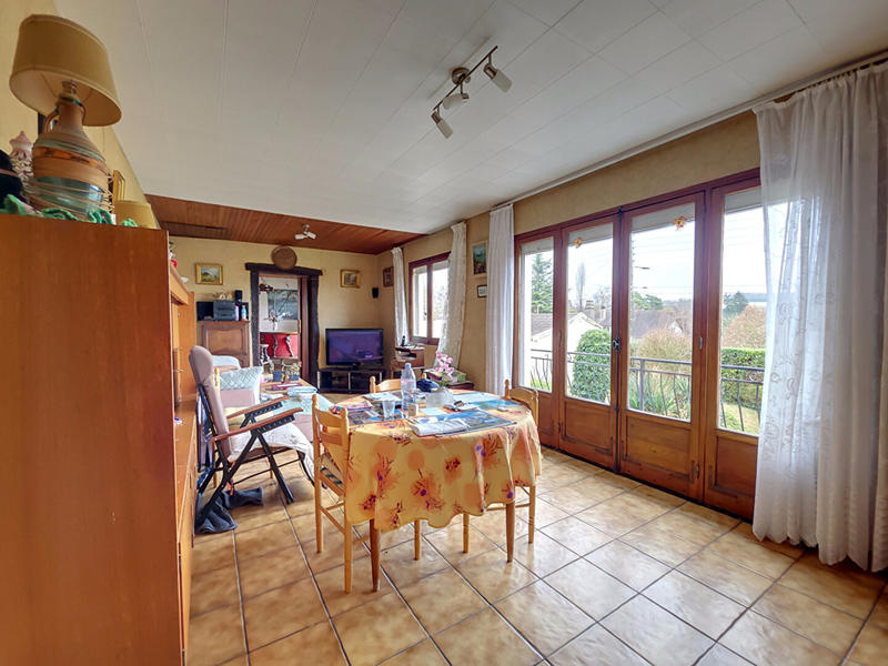 Maison - 93 m² - 4 pièces