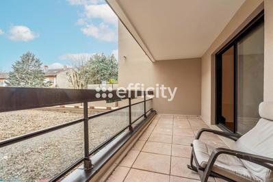 Appartement - 95 m² - 4 pièces