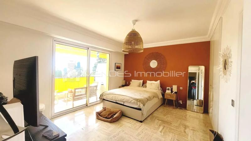 Appartement - 140 m² - 4 pièces