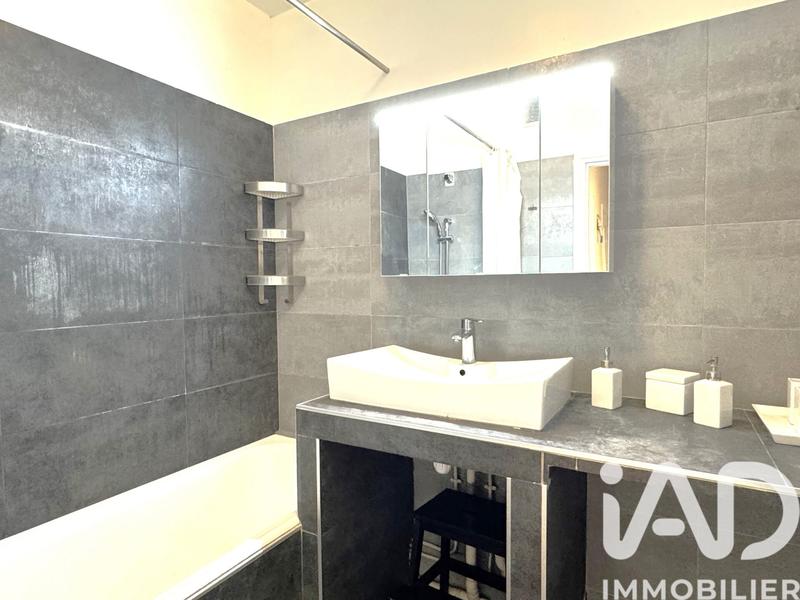 Appartement - 75 m² - 3 pièces