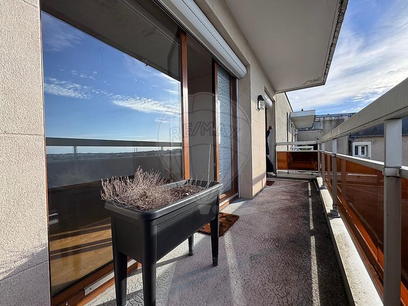 Appartement - 100 m² - 4 pièces